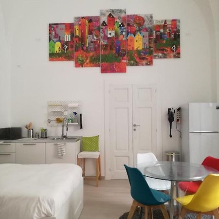 House Of Colors Apartment Bari Exterior photo